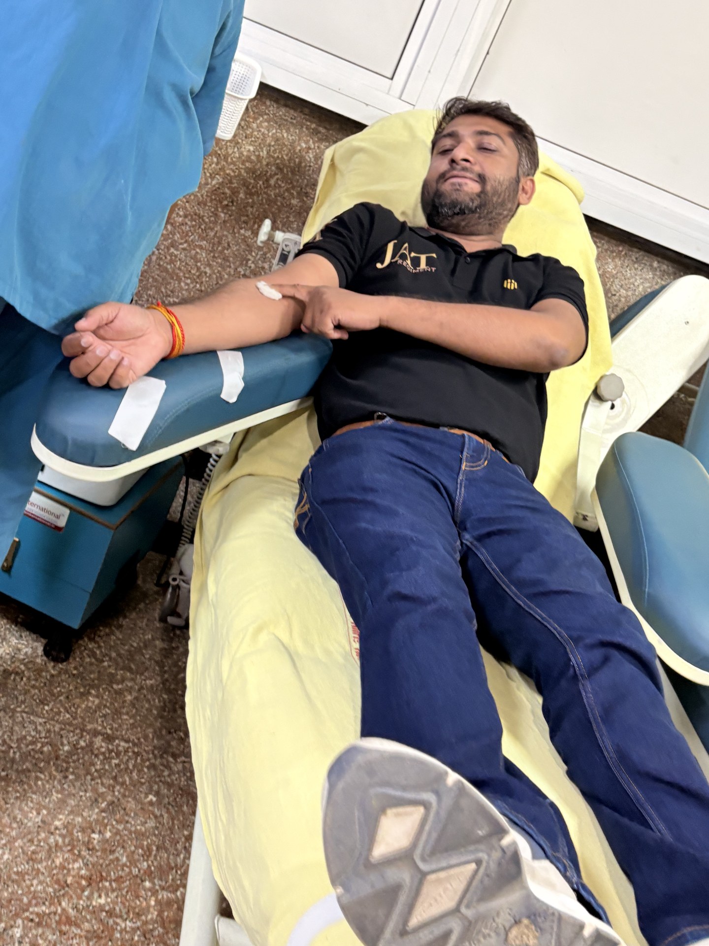 निस्वार्थ भाव से जीवन रक्षक रक्तदान